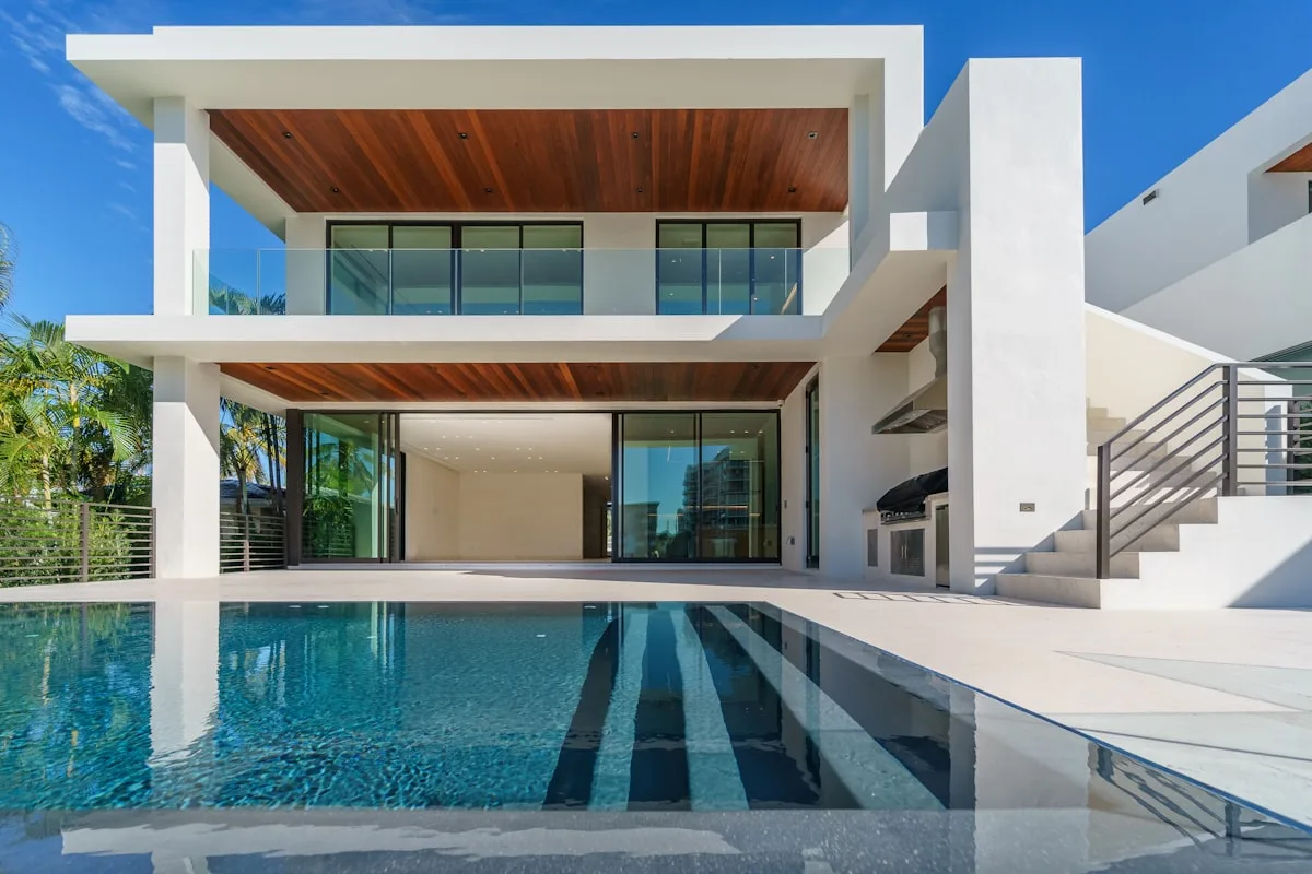 Luxury property listings start with visibility on Google